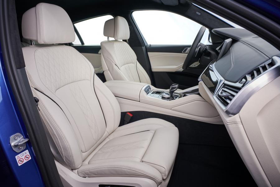 Интерьер BMW X6 M50i (G06) 2019 года  (WW) (фото 142 из 180)